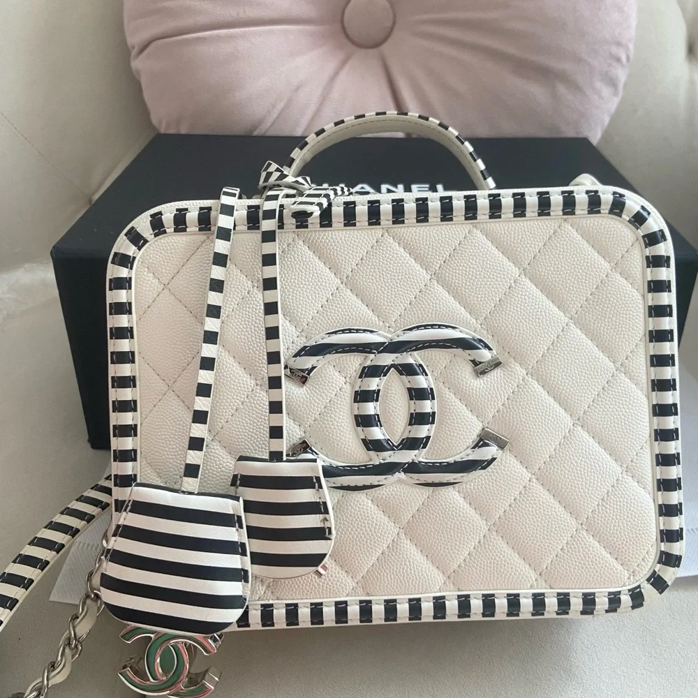 Chanel Vanity Quilted Caviar with Striped Leather - Picture 1 of 11